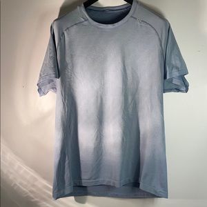 Lululemon light blue tee vent tech xl